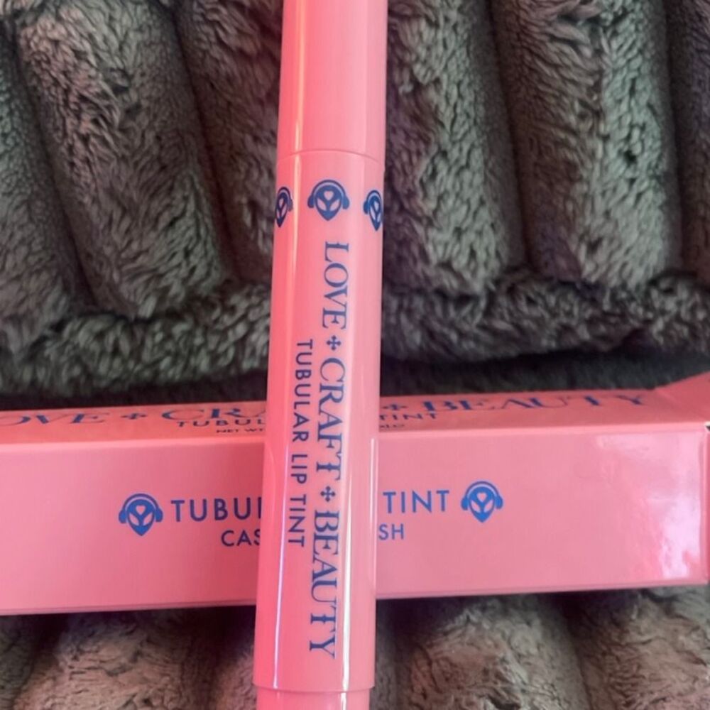 Lovecraft Beauty Tubular Lip Tint - BNIB - Cassette Crush